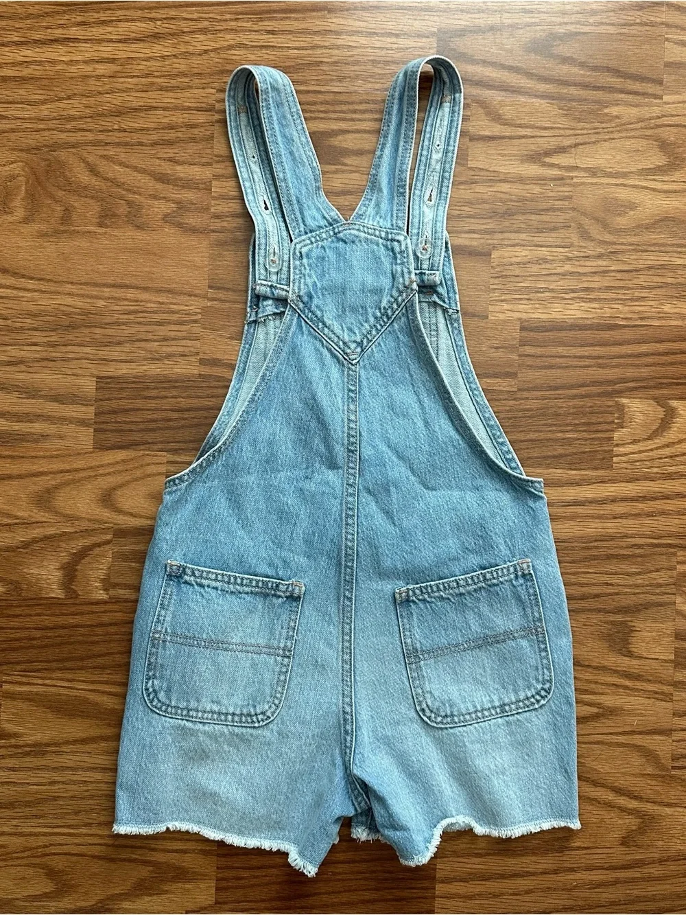 Old Navy Girls Size 8 Medium Light Blue Denim Jean Shorts Overalls Cotton EUC!